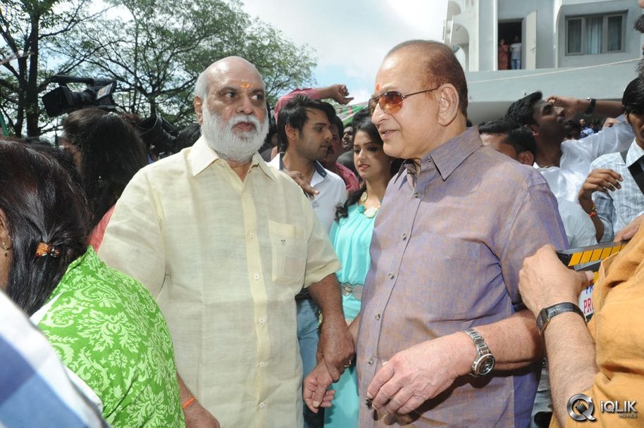 Senior-Naresh-Son-Debut-Movie-Launch-By-Mahesh-Babu